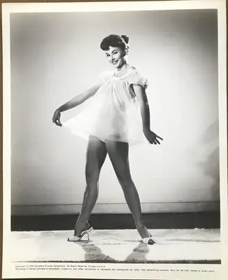 Lucy Marlow Pin Up/Portrait Still Lot Of 14 image 7