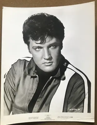 Clambake Elvis Presley Portrait/Close Up Stills (2) image 1