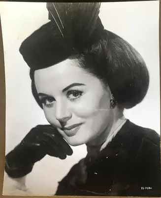 The Revenge of Frankenstein Eunice Gayson Portrait Lot Of 6 Borderless Stills image 4