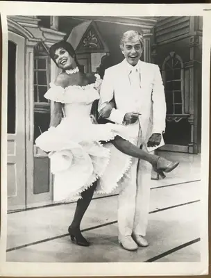 The Mary Tyler Moore Hour Mary Tyler Moore and Dick Van Dyke image 1