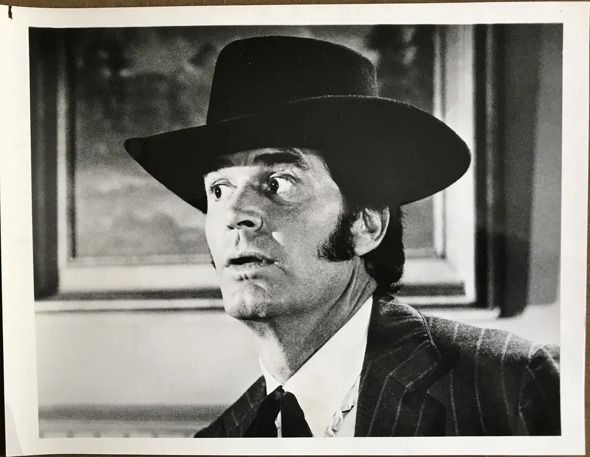 Support Your Local Gunfighter James Garner Close-Up from the CBS T.V. Presentation from 1978