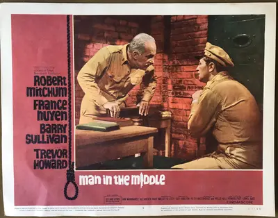 Man in the Middle Lobby Card Set Of 8 image 4