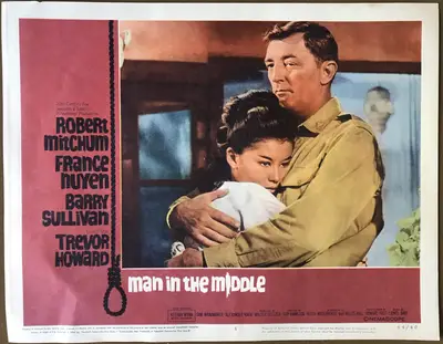 Man in the Middle Lobby Card Set Of 8 image 6