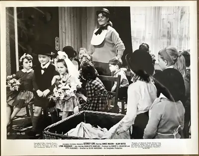 Georgy Girl Branch Still Set Of 25 image 3
