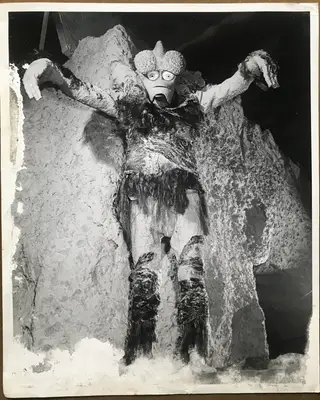 The Phantom Planet Space Monster Scene Stills (6) image 1