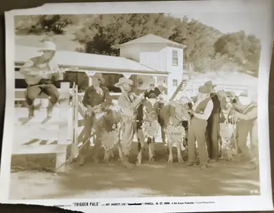 Trigger Pals Still Lot Of 13 image 12