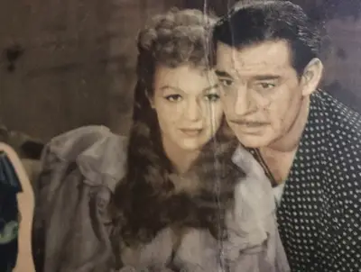 House of Dracula Lon Chaney Jr/Martha O'Driscoll Portrait Lobby Card image 7